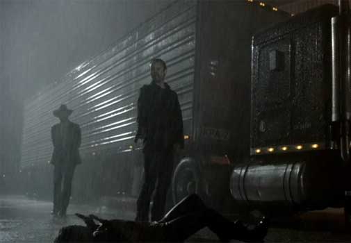 justified-11-F09-truck.jpg