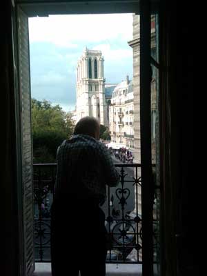 PARIS-notre-dame-view-dvb-2.jpg