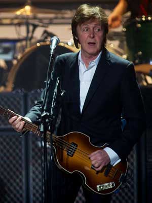 paul_mccartney_2011_.jpg