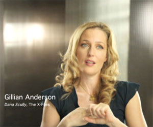 am-in-pt-gillian-anderson.jpg