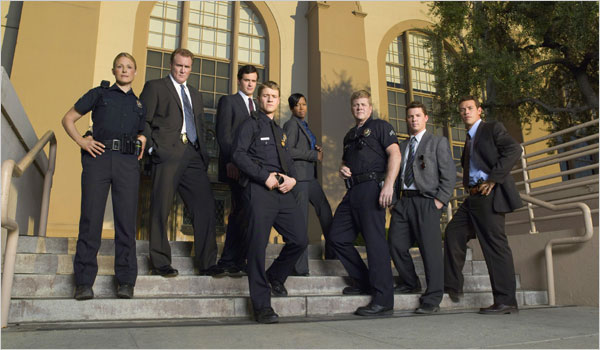 http://www.tvworthwatching.com/blog/southland%20cast.jpg