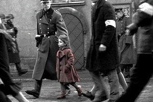 SCHINDLERS_LIST-12.jpg