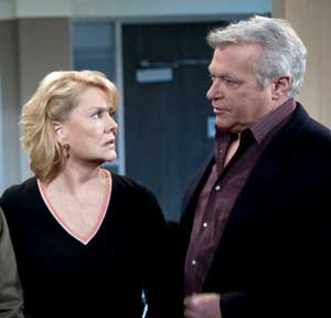 OLTL-viki-clint-hospital-abc.jpg