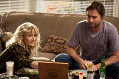 enlightened-laura-dern-luke-wilson-hbo.jpg