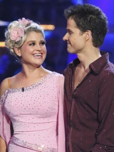 kelly-osbourne-dwts-van-amstel.jpg