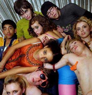 skins-uk-series-1-cast.jpg