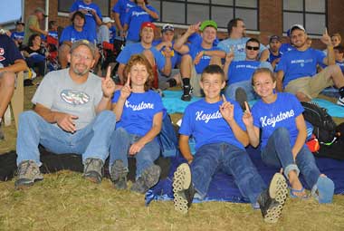 LLWS-2011-keystone-fans.jpg